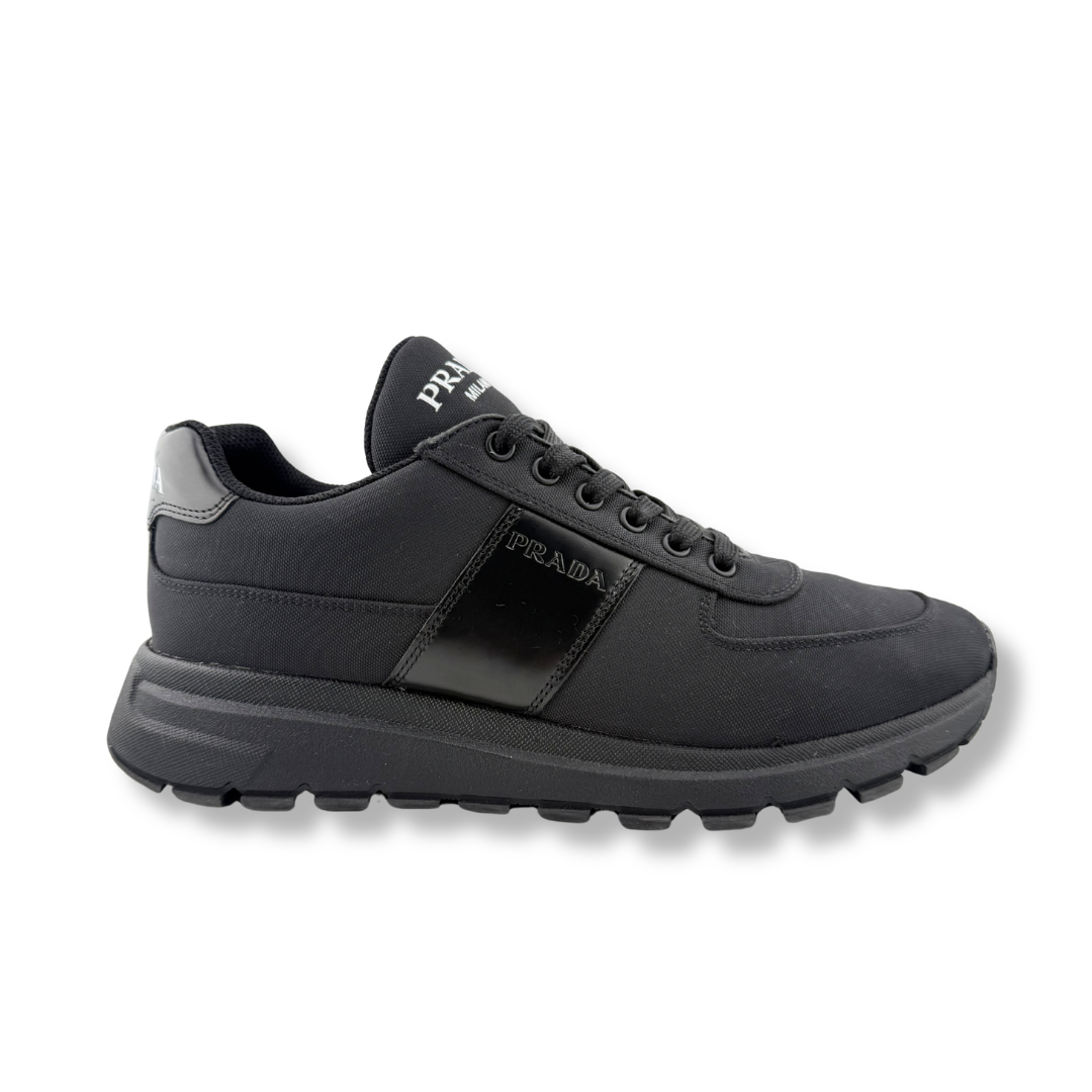 PRADA RUNNERS - UK 7.5